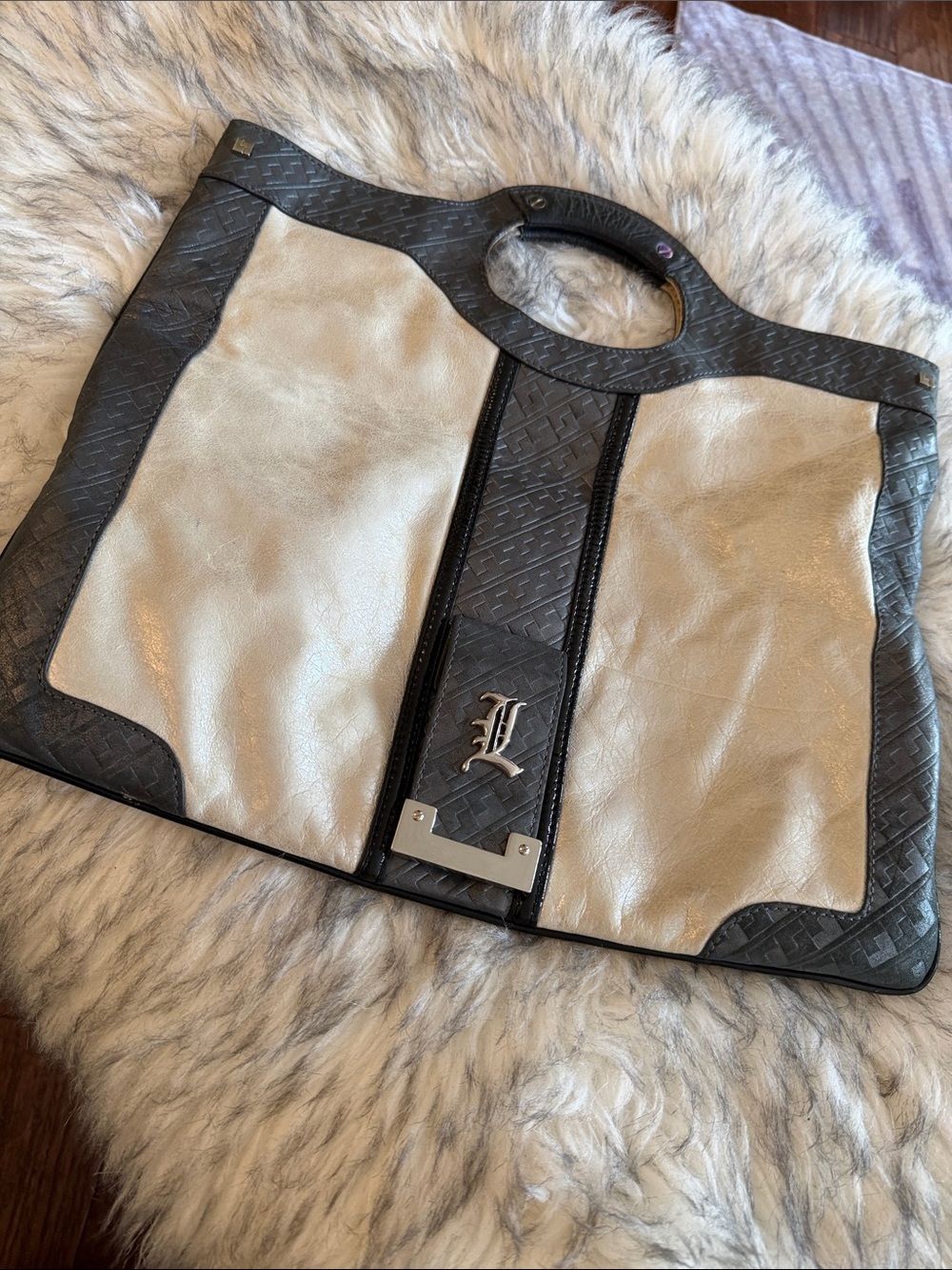 Vintage L.A.M.B.Leather Two-Tone metallic Beige and Black Tote Bag - Picture 9 of 9